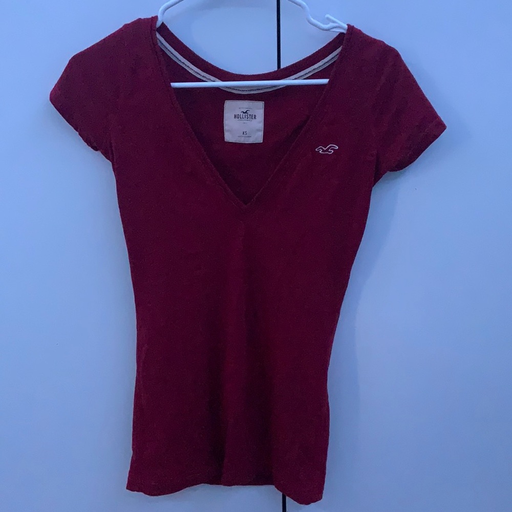 XS Hollister V Neck T shirt